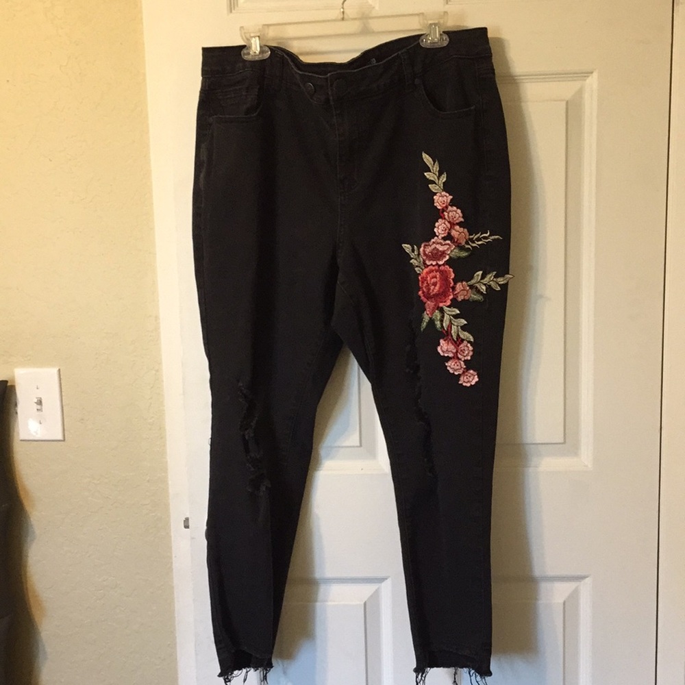 One 5 one women embroidered Jeans plus size 20